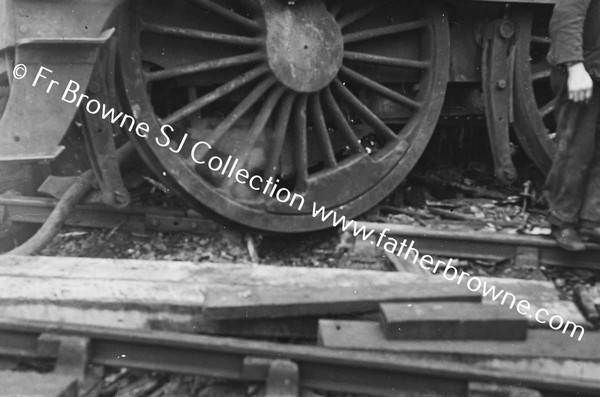 SALVAGING  WRECKED TRAIN